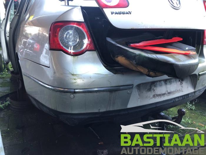 Volkswagen Passat 2.0 TDI 16V 140 Sloopvoertuig (2006, Beige)