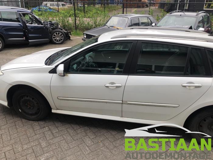 Renault Laguna III Estate 1.5 dCi 110 FAP Sloopvoertuig (2011, Wit)