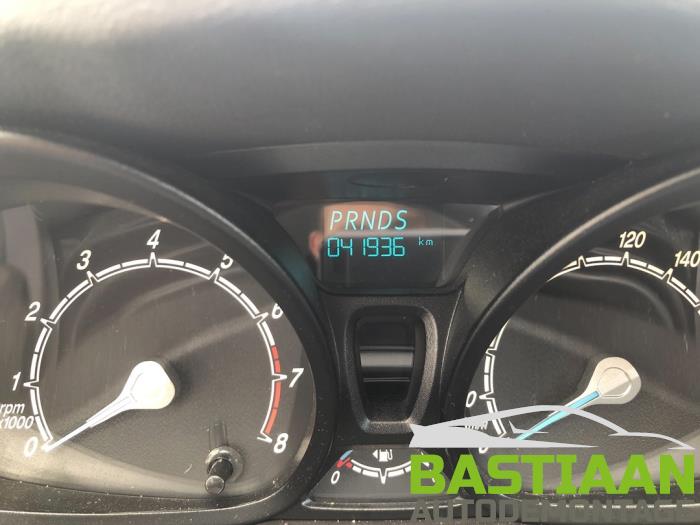 Ford Fiesta 6 1.6 16V PowerShift Sloopvoertuig (2013, Wit)