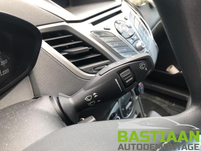 Ford Fiesta 6 1.6 16V PowerShift Sloopvoertuig (2013, Wit)