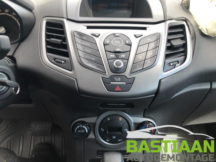 Ford Fiesta 6 1.6 16V PowerShift Sloopvoertuig (2013, Wit)