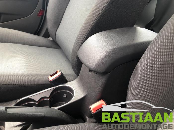 Ford Fiesta 6 1.6 16V PowerShift Sloopvoertuig (2013, Wit)