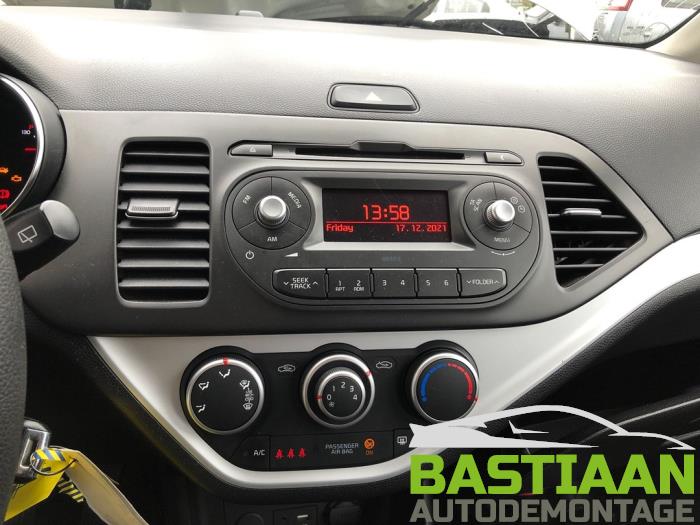 Kia Picanto 1.0 12V Sloopvoertuig (2015, Wit)