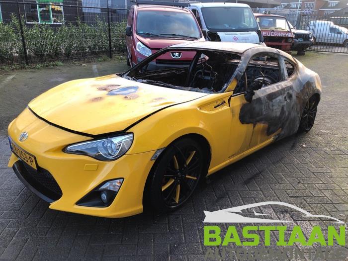 Toyota GT 86 2.0 16V Sloopvoertuig (2015, Geel)