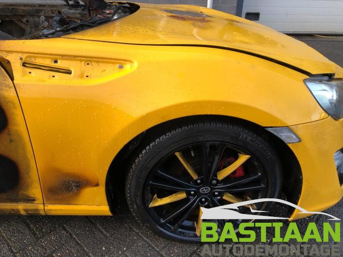 Toyota GT 86 2.0 16V Sloopvoertuig (2015, Geel)