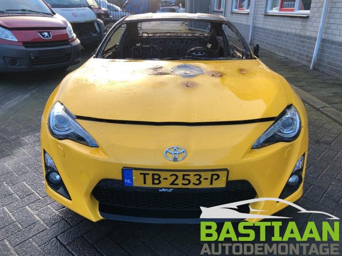 Toyota GT 86 2.0 16V Sloopvoertuig (2015, Geel)
