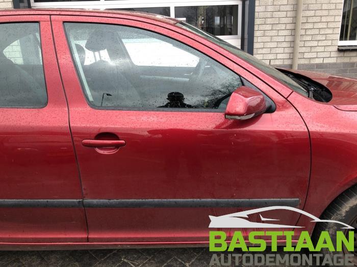 Skoda Octavia 2.0 FSI 16V Sloopvoertuig (2006, Rood)