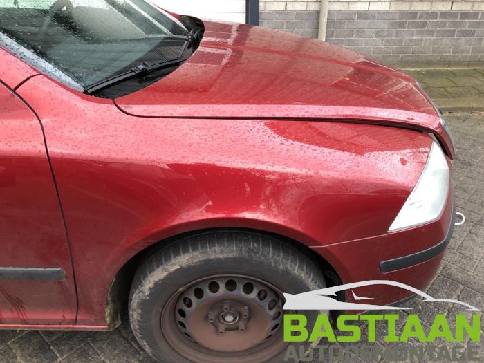 Skoda Octavia 2.0 FSI 16V Sloopvoertuig (2006, Rood)