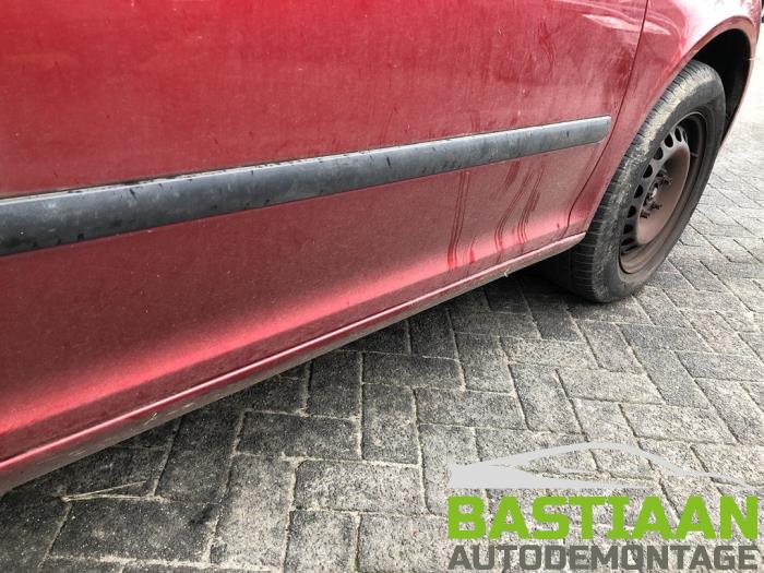 Skoda Octavia 2.0 FSI 16V Sloopvoertuig (2006, Rood)