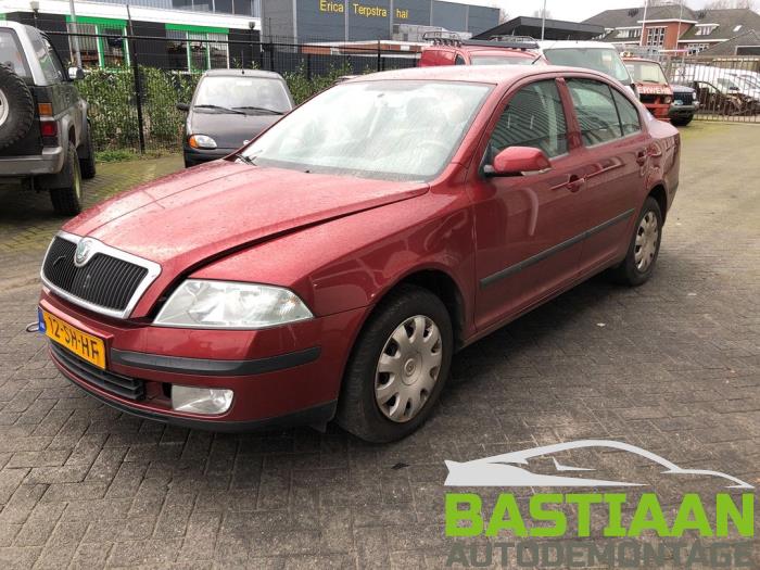 Skoda Octavia 2.0 FSI 16V Sloopvoertuig (2006, Rood)