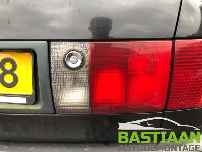 Audi 80 2.0 E Sloopvoertuig (1993, Zwart)