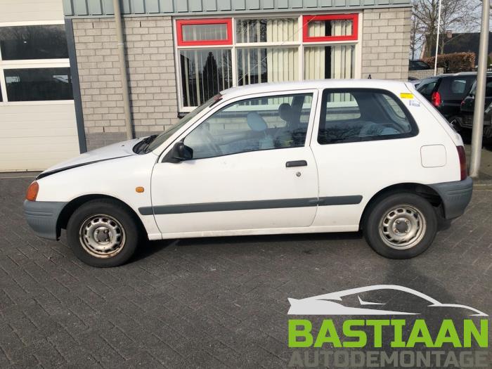 Toyota Starlet 1.3,XLi,GLi 16V Sloopvoertuig (1998, Wit)