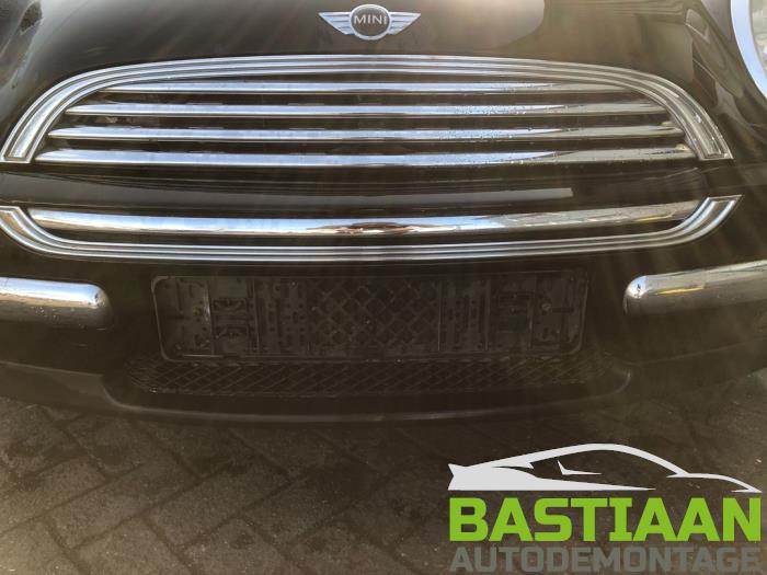 BMW Mini One/Cooper 1.6 16V One Sloopvoertuig (2004, Zwart)