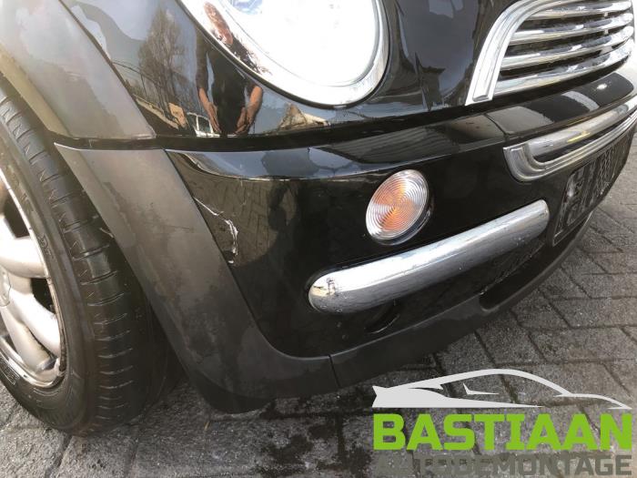 BMW Mini One/Cooper 1.6 16V One Sloopvoertuig (2004, Zwart)