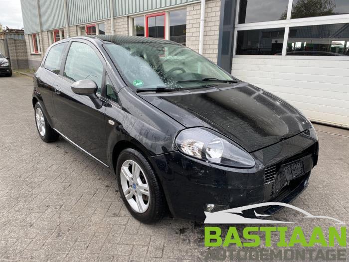 Fiat Grande Punto 1.4 T-Jet 16V Sloopvoertuig (2008, Zwart)