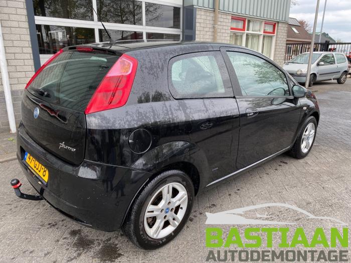 Fiat Grande Punto 1.4 T-Jet 16V Sloopvoertuig (2008, Zwart)