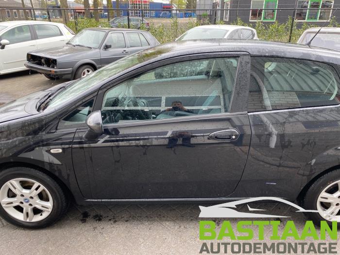 Fiat Grande Punto 1.4 T-Jet 16V Sloopvoertuig (2008, Zwart)
