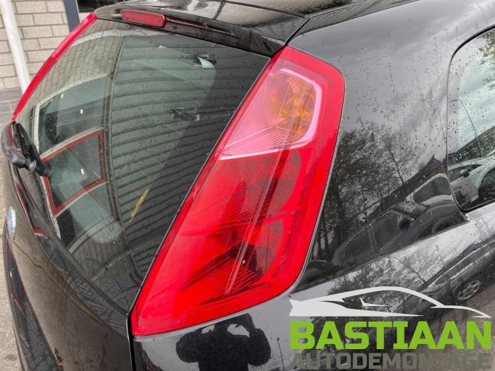 Fiat Grande Punto 1.4 T-Jet 16V Sloopvoertuig (2008, Zwart)