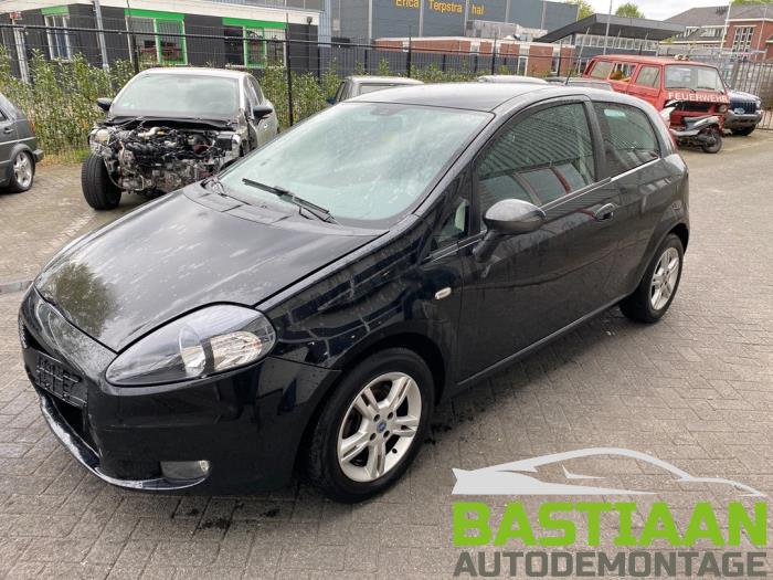Fiat Grande Punto 1.4 T-Jet 16V Sloopvoertuig (2008, Zwart)