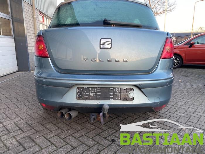 Seat Toledo 2.0 FSI 16V Sloopvoertuig (2004, Blauw)