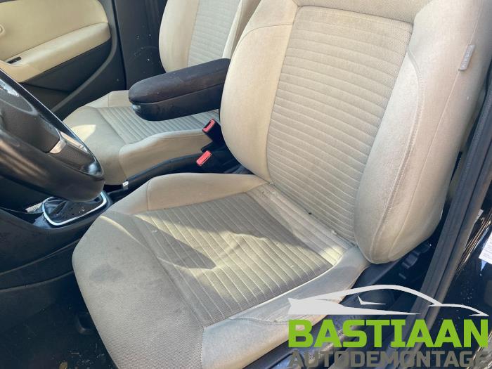 Volkswagen Polo V 1.4 16V Sloopvoertuig (2009, Zwart)