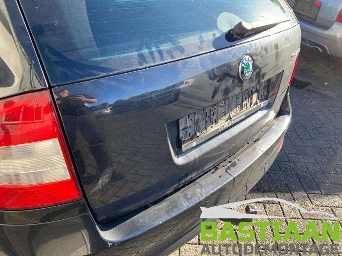 Skoda Octavia Combi 1.2 TSI Sloopvoertuig (2013, Zwart)