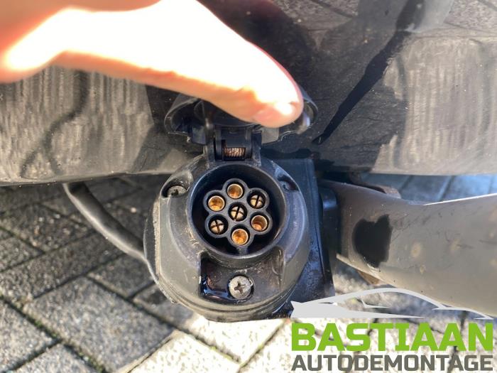 Skoda Octavia Combi 1.2 TSI Sloopvoertuig (2013, Zwart)