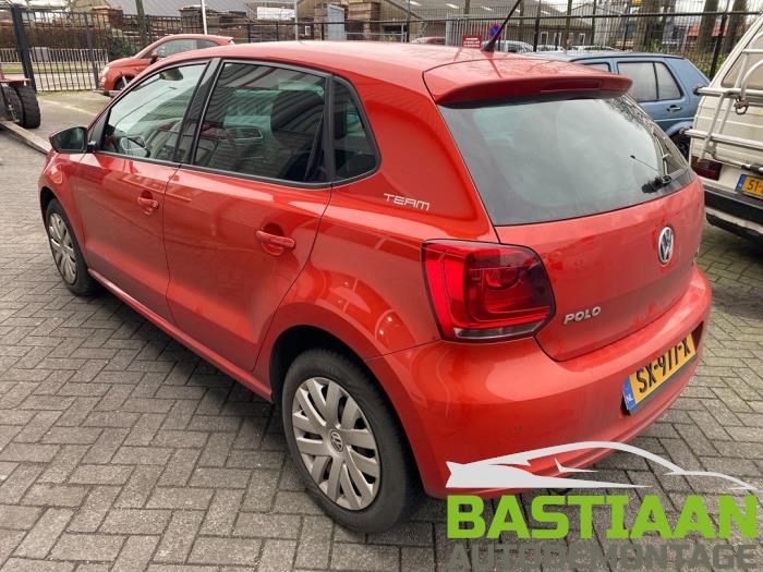 Volkswagen Polo V 1.6 TDI 16V 90 Sloopvoertuig (2010, Oranje)
