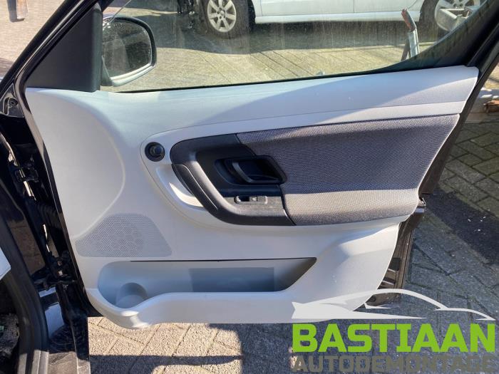 Skoda Roomster 1.2 12V HTTP Sloopvoertuig (2010, Zwart)