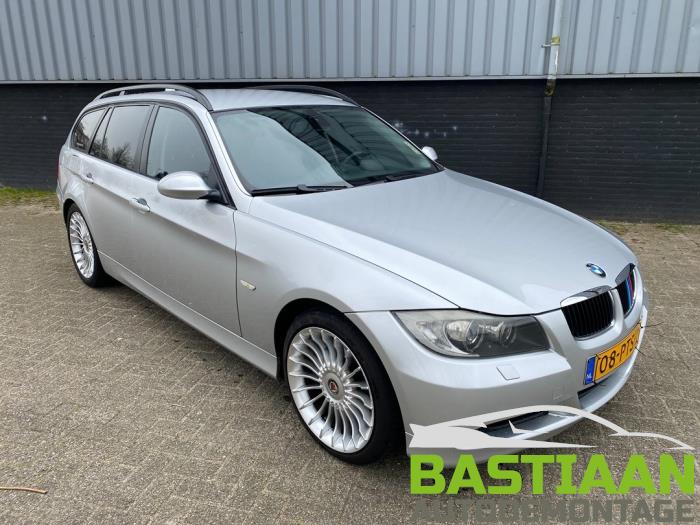 BMW 3 serie Touring 320d 16V Sloopvoertuig (2007, Grijs)