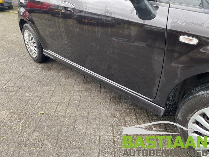 Fiat Punto Evo 1.3 JTD Multijet 85 16V Euro 5 Sloopvoertuig (2010, Zwart)