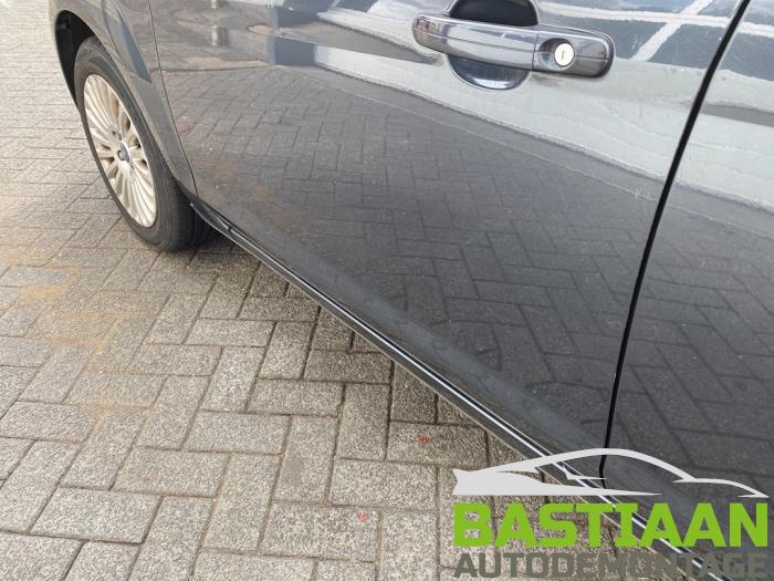 Ford Focus 2 Wagon 1.6 16V Sloopvoertuig (2008, Grijs)