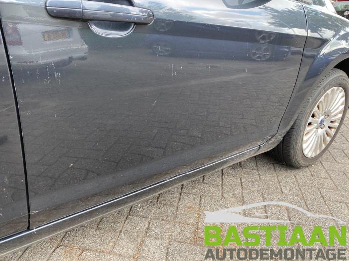 Ford Focus 2 Wagon 1.6 16V Sloopvoertuig (2008, Grijs)