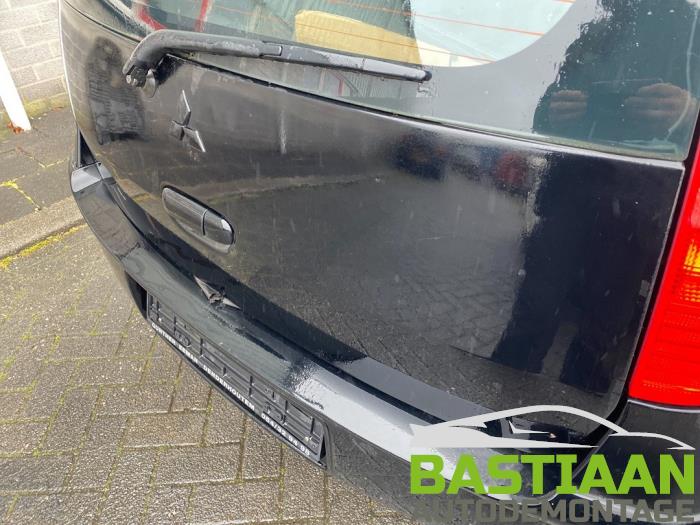 Mitsubishi Colt 1.5 DI-D 12V HP Sloopvoertuig (2010, Zwart)