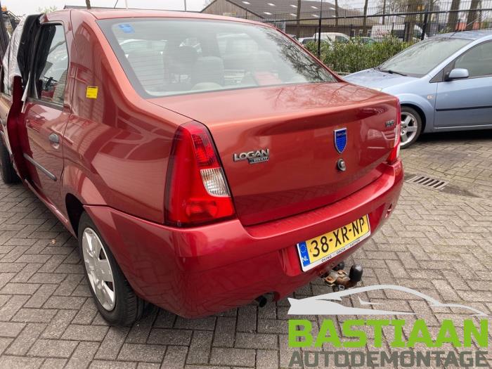 Dacia Logan 1.6 Sloopvoertuig (2007, Rood)