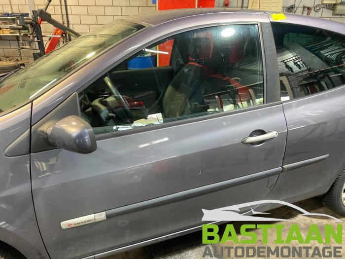 Renault Clio III 1.4 16V Sloopvoertuig (2007, Blauw)