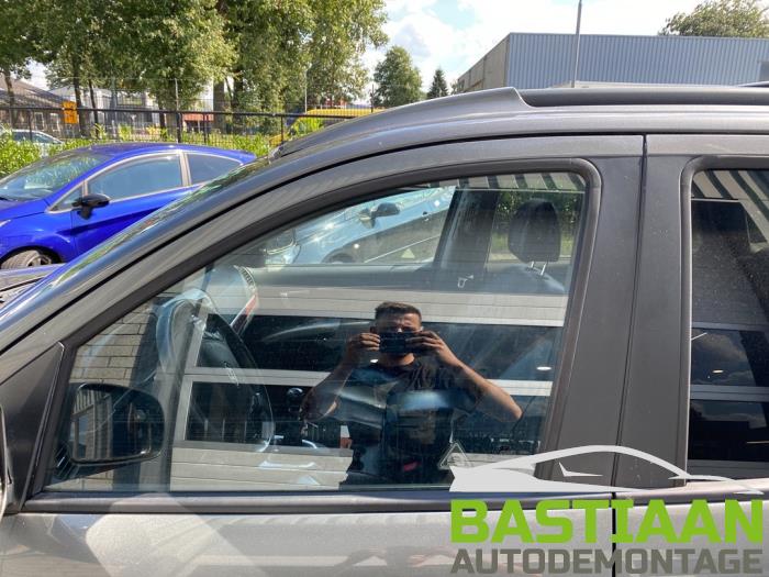 Hyundai Santa Fe II 2.7 V6 24V 4x2 Sloopvoertuig (2007, Grijs)