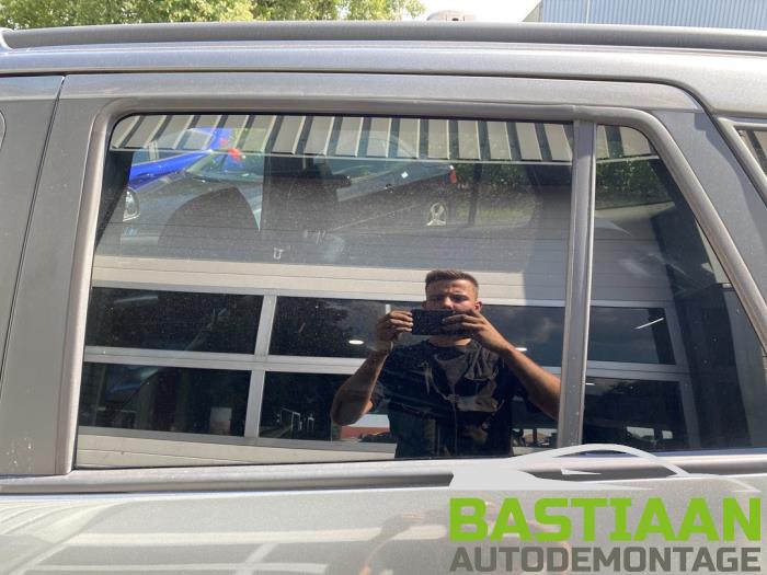 Hyundai Santa Fe II 2.7 V6 24V 4x2 Sloopvoertuig (2007, Grijs)