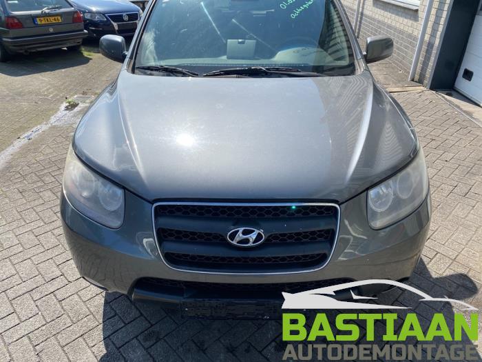 Hyundai Santa Fe II 2.7 V6 24V 4x2 Sloopvoertuig (2007, Grijs)