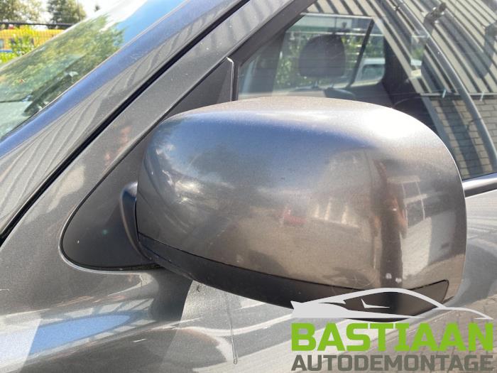 Hyundai Santa Fe II 2.7 V6 24V 4x2 Sloopvoertuig (2007, Grijs)