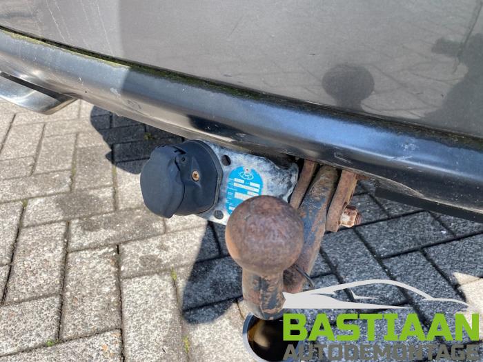 Hyundai Santa Fe II 2.7 V6 24V 4x2 Sloopvoertuig (2007, Grijs)