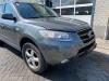 Hyundai Santa Fe II 2.7 V6 24V 4x2 Sloopvoertuig (2007, Grijs)