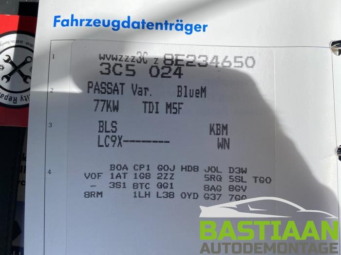 Volkswagen Passat Variant 1.9 TDI Sloopvoertuig (2009, Zwart)