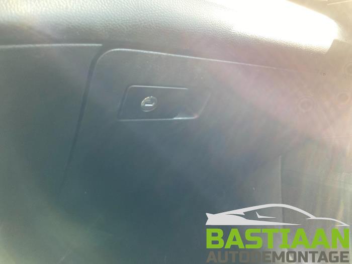 Volkswagen Passat Variant 1.9 TDI Sloopvoertuig (2009, Zwart)