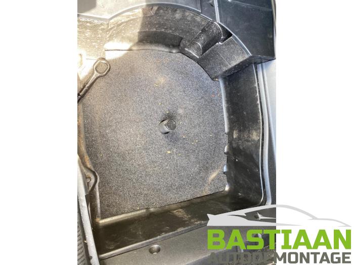 Volkswagen Passat Variant 1.9 TDI Sloopvoertuig (2009, Zwart)