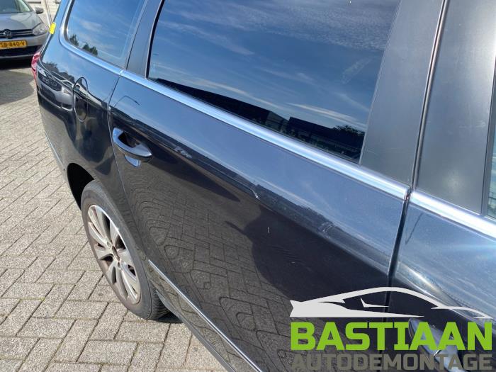 Volkswagen Passat Variant 1.9 TDI Sloopvoertuig (2009, Zwart)