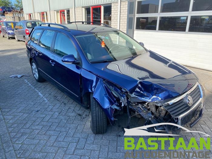 Volkswagen Passat Variant 2.0 FSI 16V Sloopvoertuig (2006, Blauw)