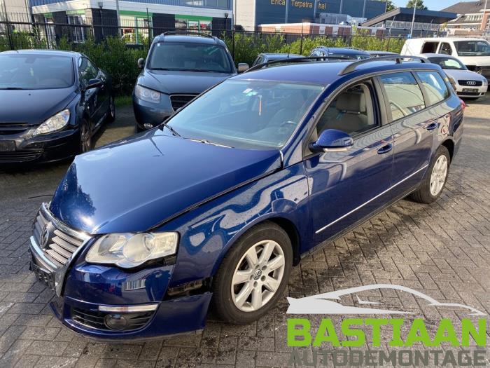 Volkswagen Passat Variant 2.0 FSI 16V Sloopvoertuig (2006, Blauw)