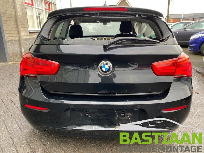 BMW 1 serie 116i 1.5 12V Sloopvoertuig (2018, Zwart)