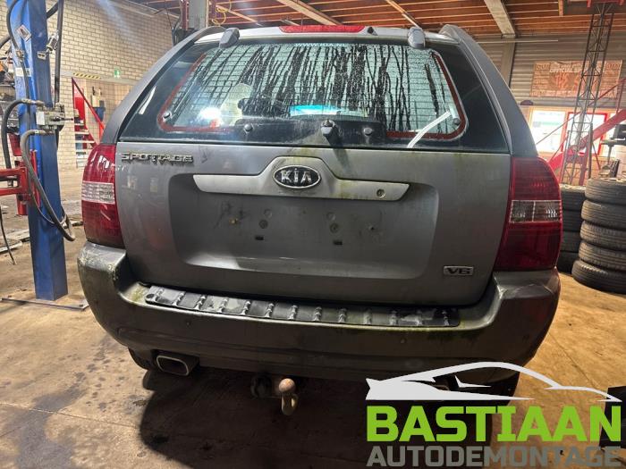 Kia Sportage 2.7 V6 24V 4x4 Sloopvoertuig (2005, Grijs)